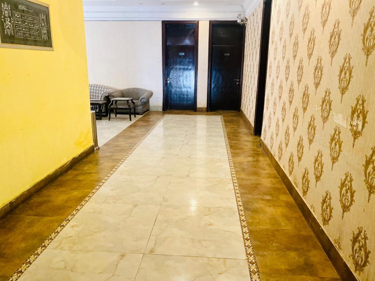 Hotel Royal One Multan Zewnętrze zdjęcie